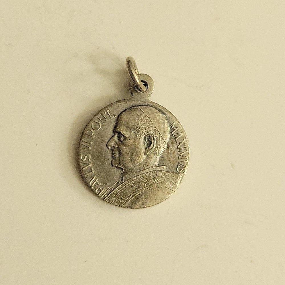 Vintage Pope Paul VI Paulus VI Pont Maximus Religious Medal Charm  Dark Academia